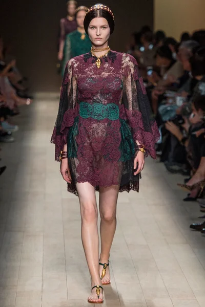 Look 68